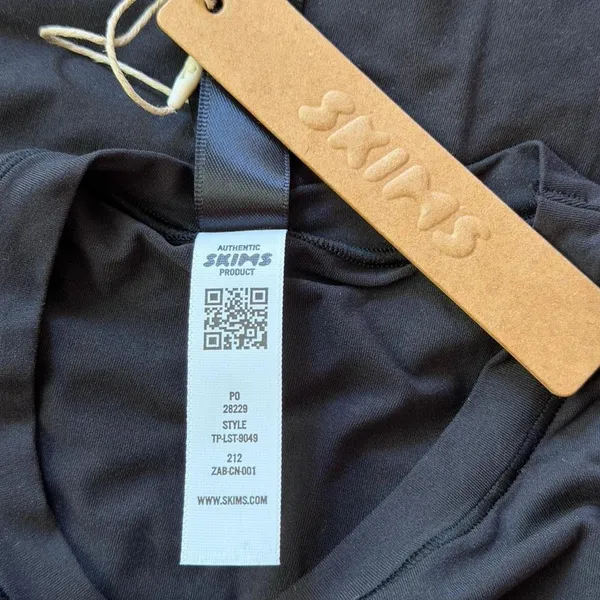 NWT Skims Fits Everybody Long Sleeve T-Shirt XXS - Image 6
