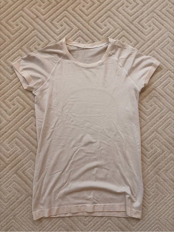Lululemon Swiftly Tech Short Sleeve White *Sun - Image 7
