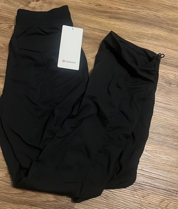 Lululemon Dance Studio Relaxed-Fit Mid-Rise Cargo Pant - Image 3
