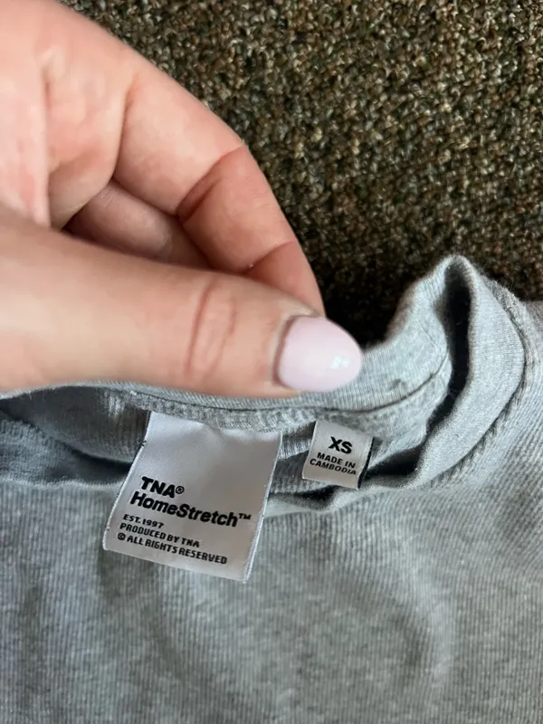 Aritzia T shirt - Image 2