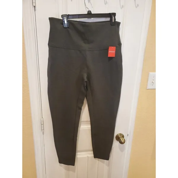 NWT Spanx stretch fit cropped leggings size XL - Image 2