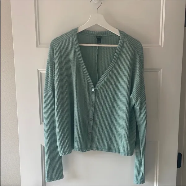 Wild Fable Size Medium Blue Waffle Knit Thermal Top. - Image 5