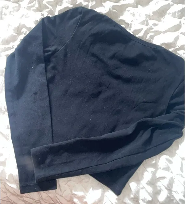 Black Cropped Long Shein Sleeve - Image 2