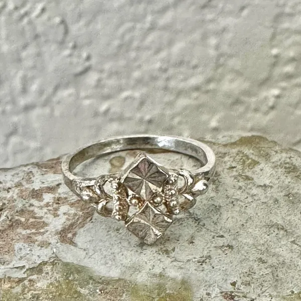 Geometric Faux Silver Ring Silver - Image 3
