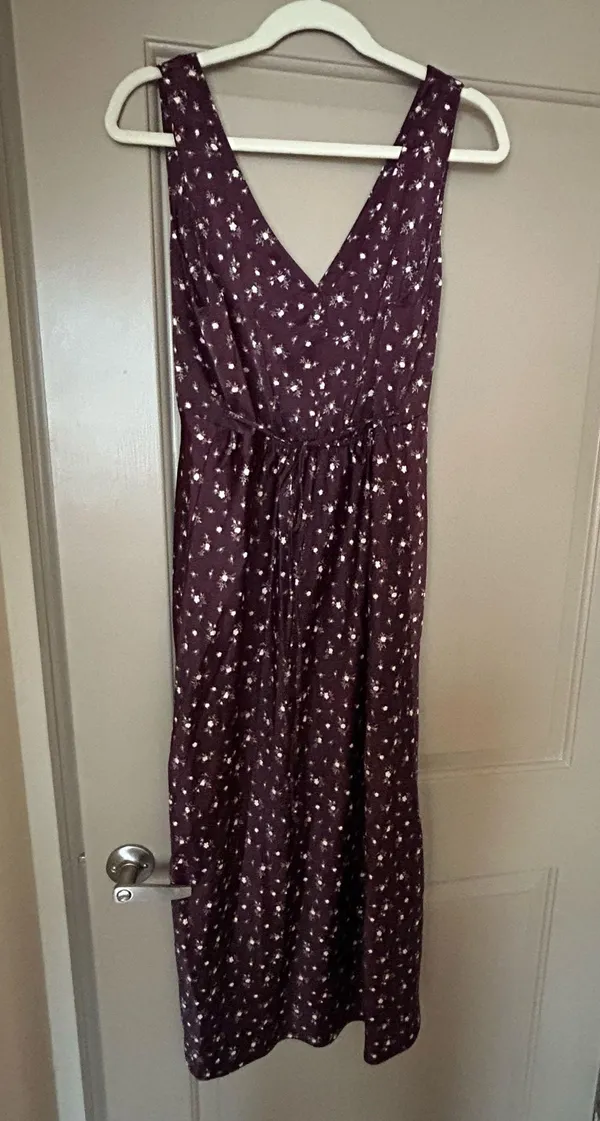 Macys burgundy tie back midi dress - Image 5
