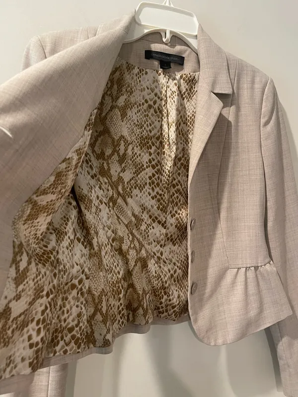 Express Design Studio Women's Sz 4 Beige Blazer Jacket - Image 4