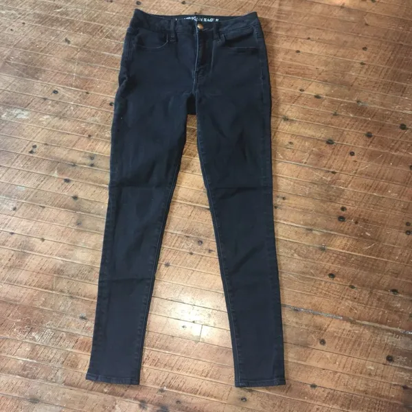 American Eagle hi-rise normcore distressed stretchy size 4 jeggings - Image 2