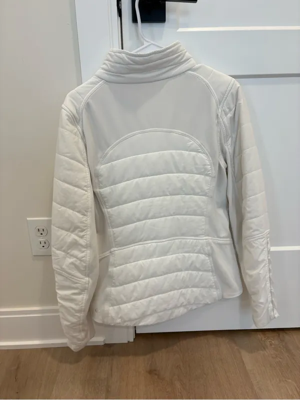 Lululemon Another Mile Jacket Size 8 - Image 5