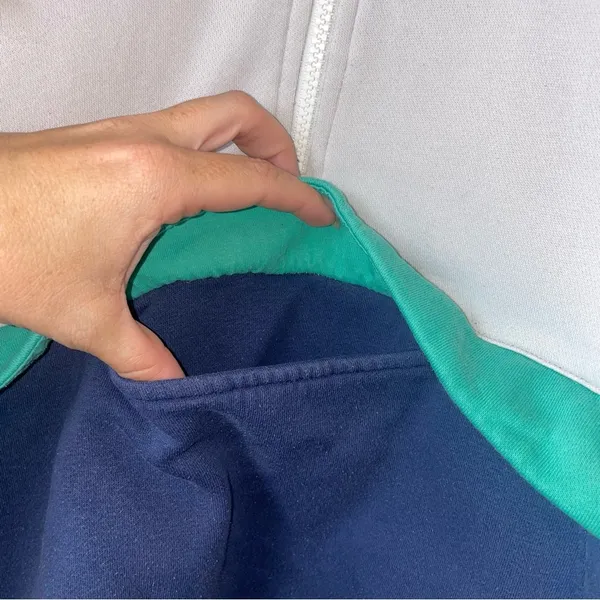 Nike Gray and Blue Colorblock Sweatshirt Athletic Fit - Image 4