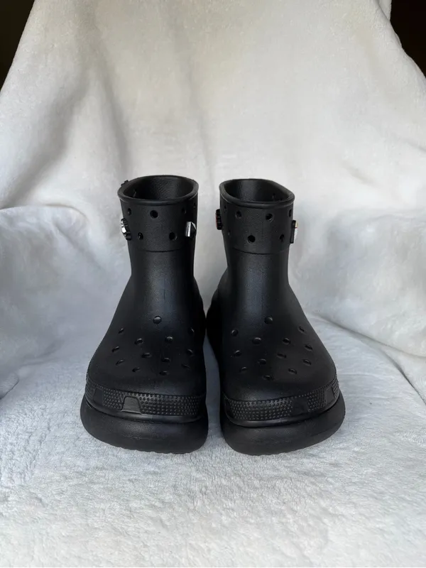 Crocs Unisex Crush Ankle Boots M6 / W 8 With Charms - Image 6