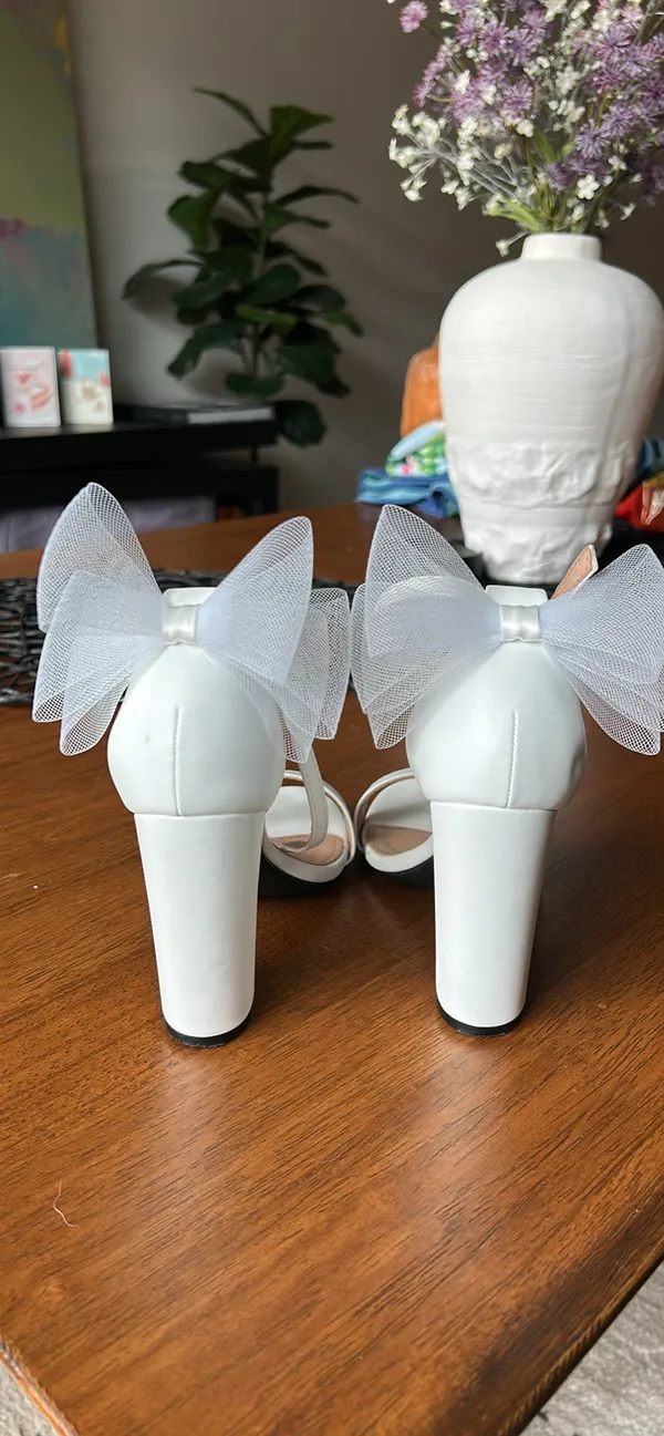 Wedding Shoes White Size 7 - Image 2