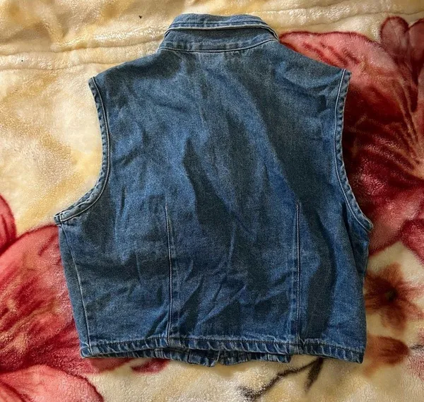 13/14 Timeless Tickets sunflower denim jean vest - Image 2