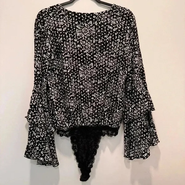 Free‎ People Ditsy Floral Black Lace Bodysuit Dramatic Ruffle Long Sleeve… - Image 8