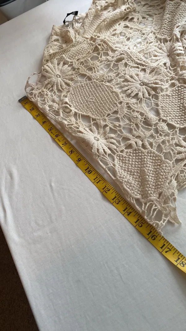 Contemporary Style blouse sleeveless knitted lace size medium - Image 2