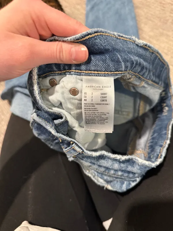 American Eagle High-Rise Straight Jeans - Image 3
