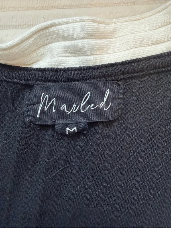 Marled Black Ivory Contrast Trim Gold Button Sweater Vest Medium - Image 3