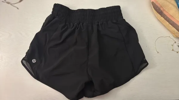 Lululemon Hotty Hot 4" size 2 - Image 2