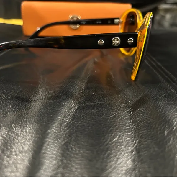 Tory Burch Brown Sunglasses with Gold Accent includes Tory Burch case - Image 6
