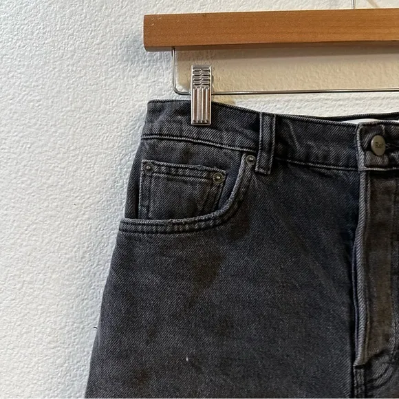 Reformation Charlie High Rise Jean Short in Havana Wash Size 27‎ - Image 4
