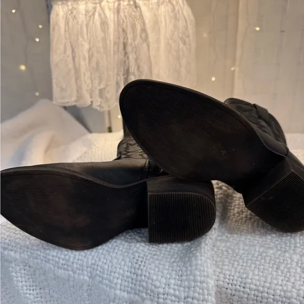 Coconuts by Matisse Black Ankle Boots - Image 5