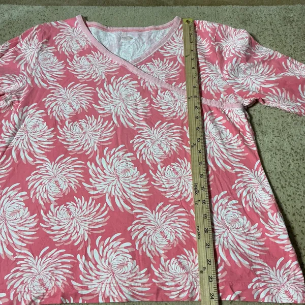 Garnet Hill Cottagecore Large Cotton Pink Floral Chrysanthemum Faux‎ Wrap Top - Image 2