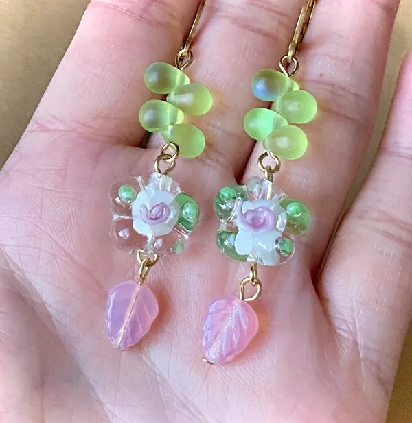 flower glass beads & quality Czech glass beads mix boho fairy retro vintage cottage chic style dangle earrings💐🩵 - Image 5