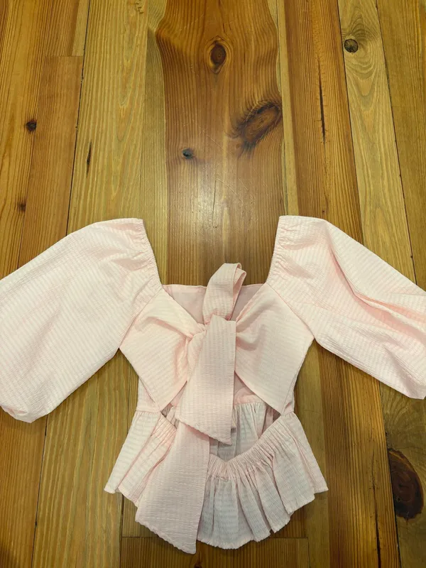 Francesca’s pink top - Image 3