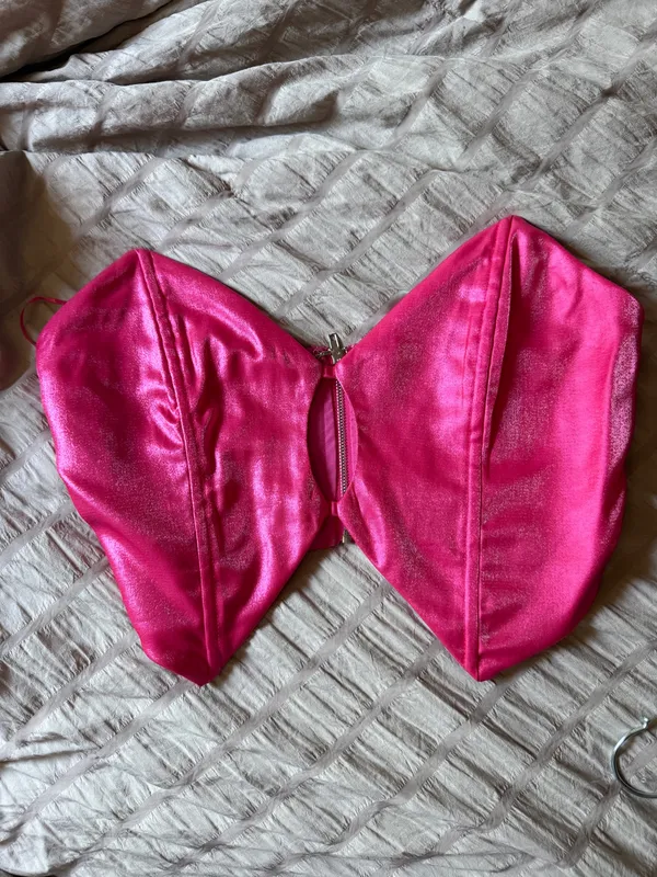 superdown Clara Cut-Out Top Hot Pink M - Image 3