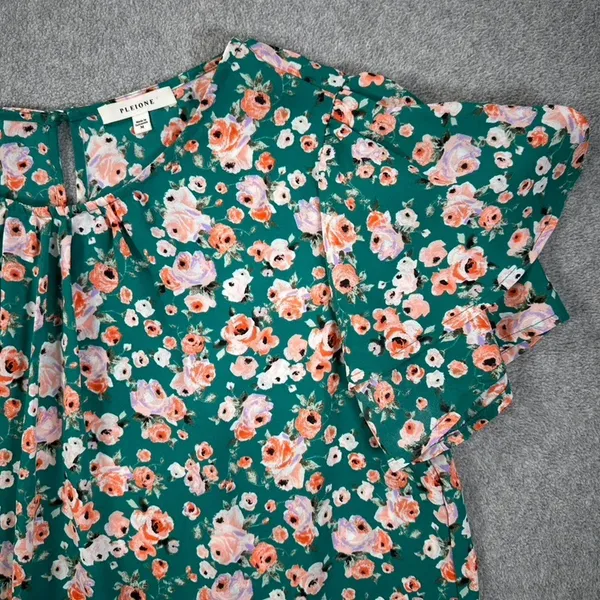 Pleione Green Floral Tiered Flutter Sleeve Blouse Women's Medium Round Neck - Image 2