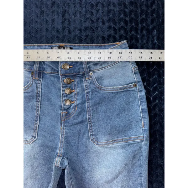 Daily Thread Women's Flare Jeans Front Pockets Button Fly Light Wash Denim Sz 4‎ - Image 7