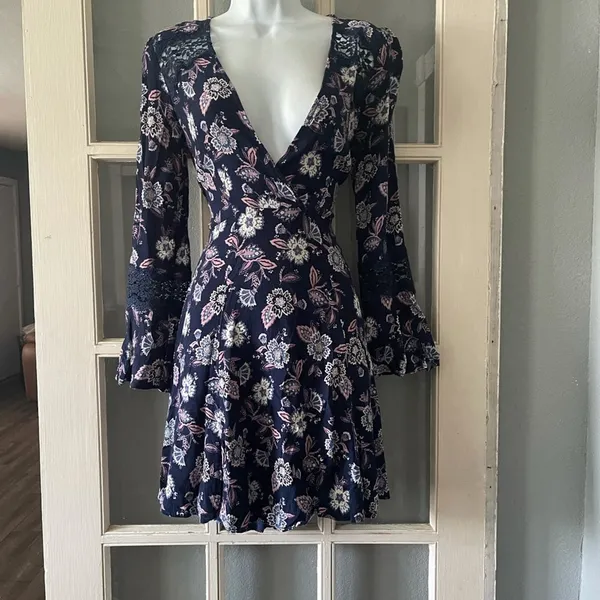 ASTR‎ The Label Floral Dress - Image 5