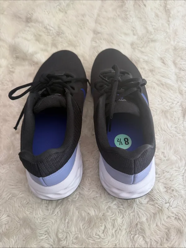 Nike Women's Revolution 6 Next Nature in Black and Lavender size 8.5 - Image 4