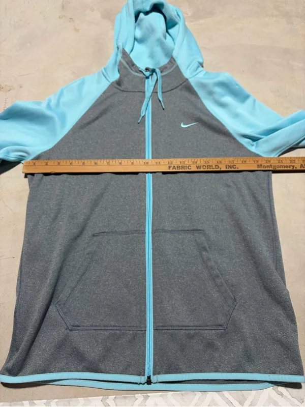 Nike Light Blue and Gray Zip-Up Hoodie therma-fit medium - Image 4
