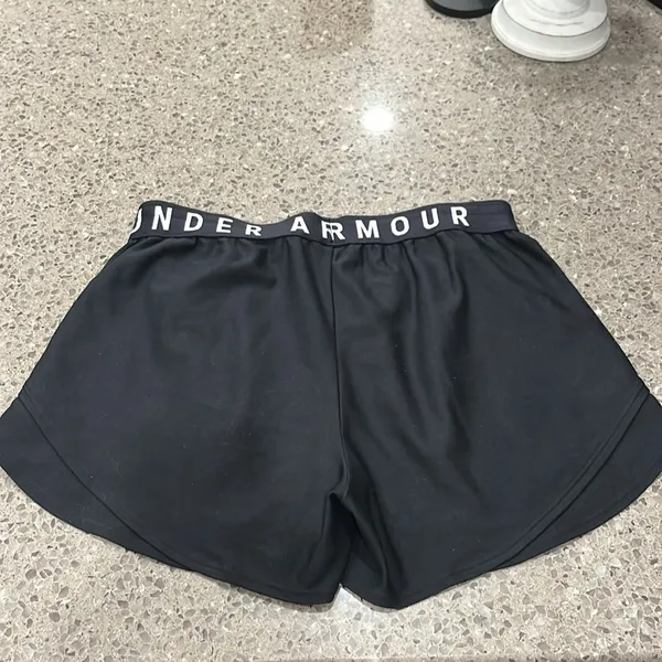 Under Armour shorts - Image 3