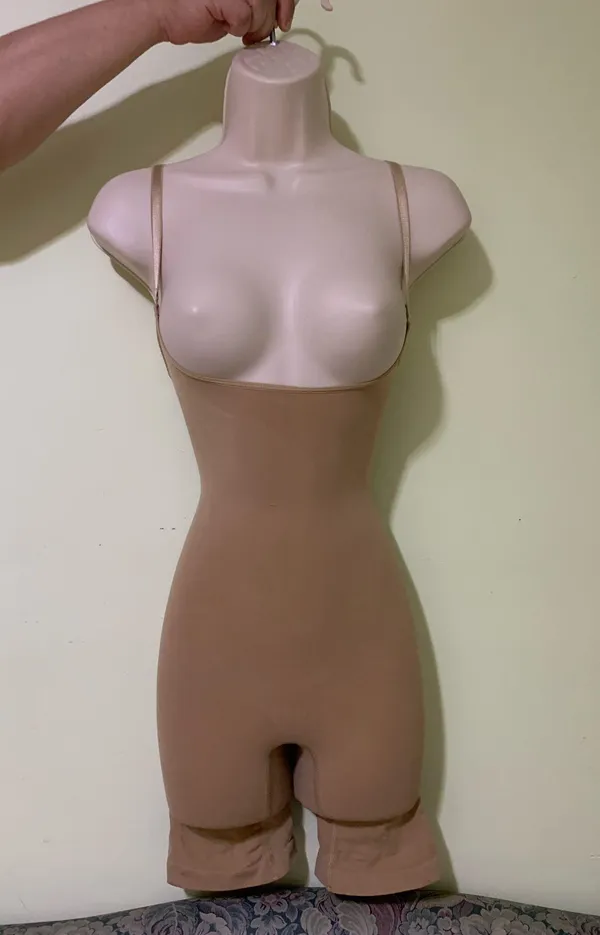 Pretty Little Thing Body shape wear - Image 2