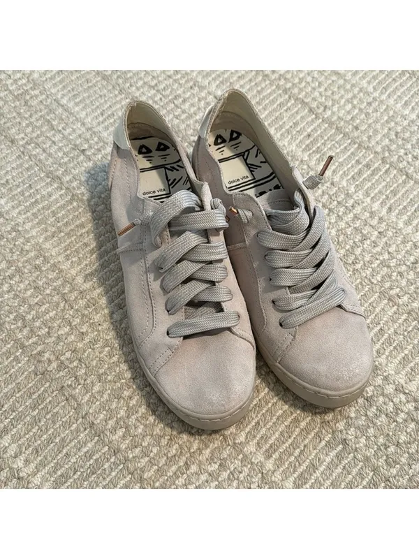 Dolce Vita Sneakers Gray Size 8.5 - Image 2