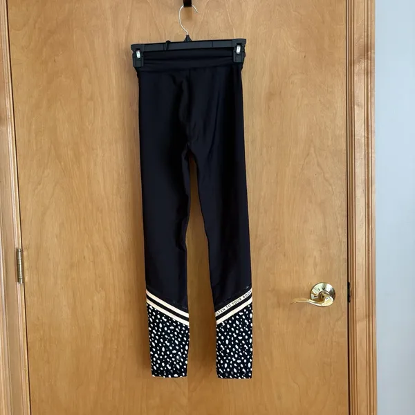 Sarah's Day x White Fox Active Blackout Leggings •‎ X Small - Image 4