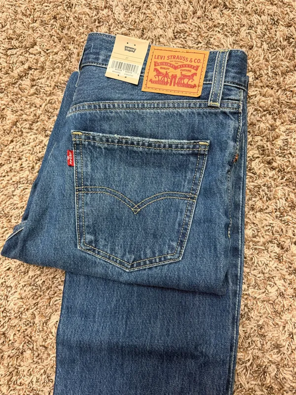 Levi’s Jeans Low Pro Straight Women’s Mid-Rise - Image 5