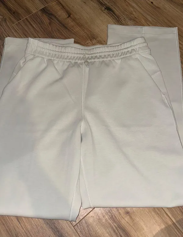 Lululemon Cream Soft Stream Pants - Image 3