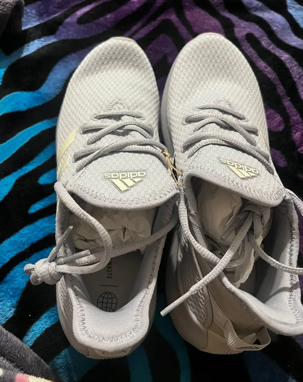 Adidas Shoes - Image 3