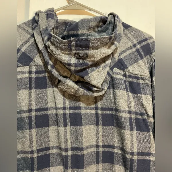 TNA ARITZIA boy friends fit buttons up shirt hooded:Box L04: - Image 10