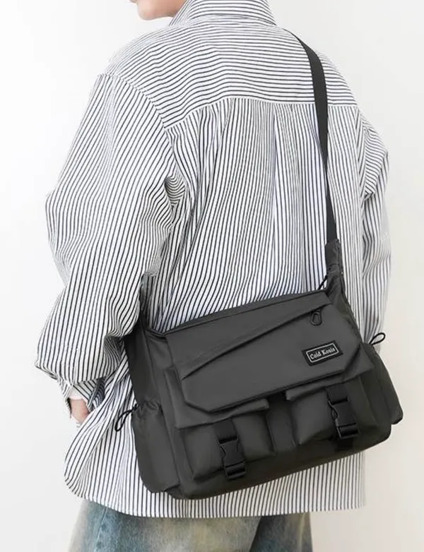 Cool crossbody bag Black - Image 2