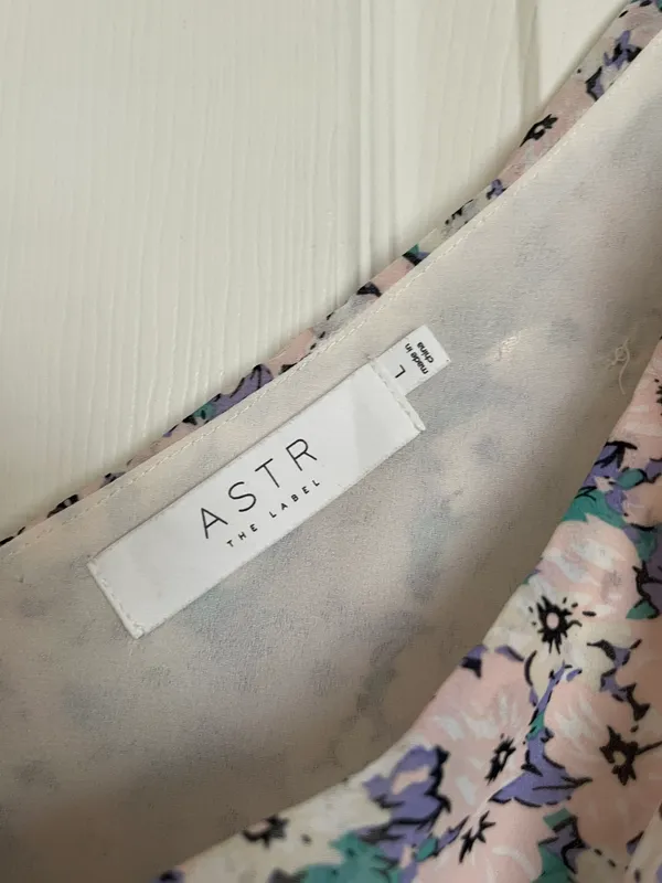 ASTR THE LABEL Santorini Floral One Shoulder Midi Dress - Image 8