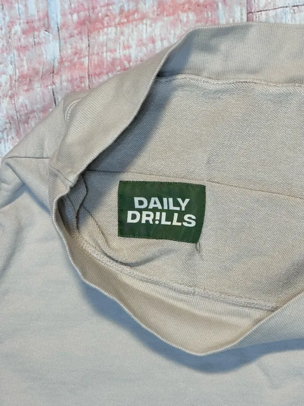 Daily Drills Short Sleeve Cropped Crew Sand XS/S - Image 4