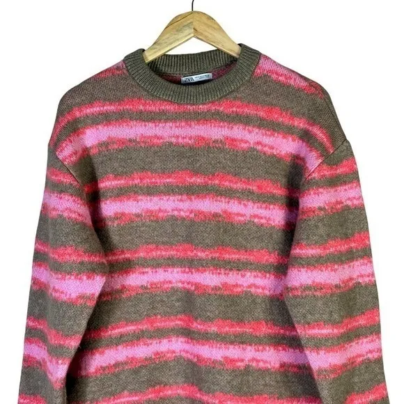 Zara Striped Knit Crewneck Sweater Pink Green Grunge Oversized Size M - Image 3