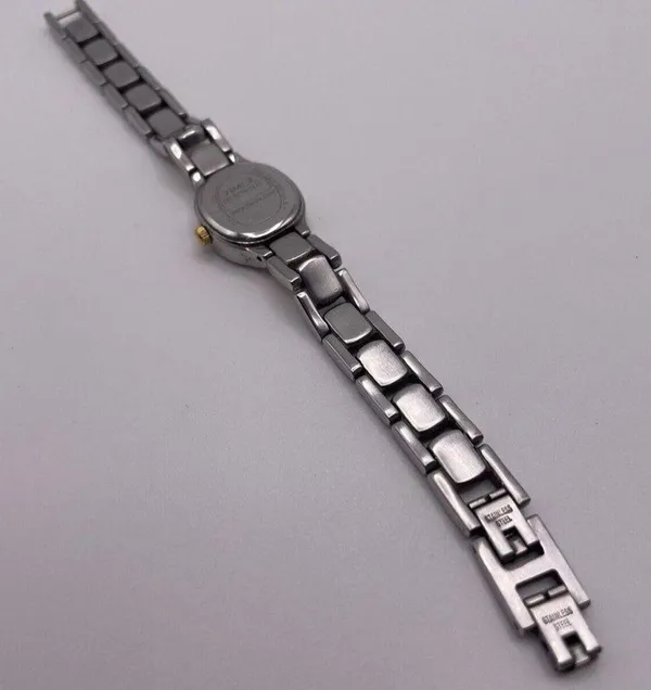 Working Ladies Timex Two Tone Women's Wrist Watch - Image 12