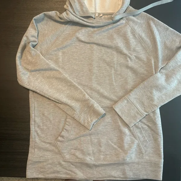 Athleta grey hoodie in size Medium. - Image 3