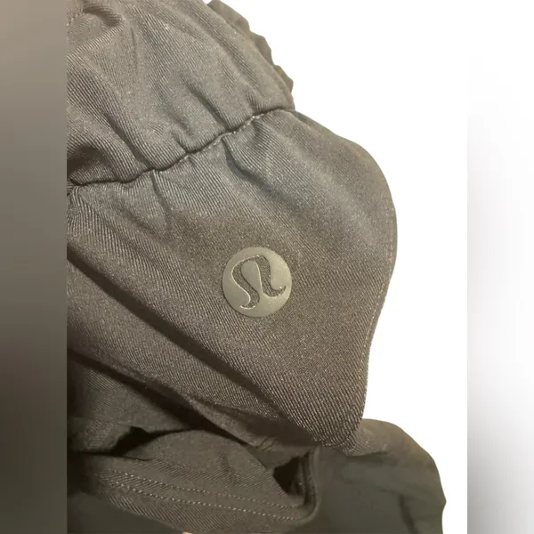 Lululemon Women’s Black Elastic Waist Drawstring Pants Size 4 - Image 3