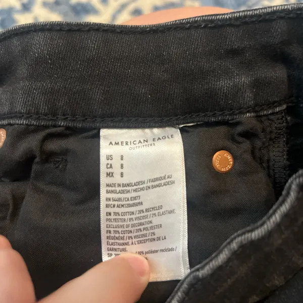American Eagle Outfitters Distressed Denim Shorts - Image 4