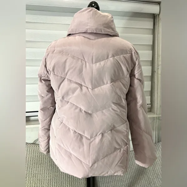 Michael Kors puffer jacket 🌸🌸 - Image 2